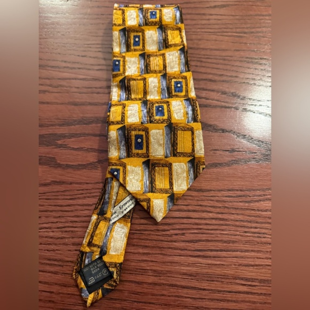Ermenegildo Zegna 100% silk Geometric Patterned Tie in Gold and Blue